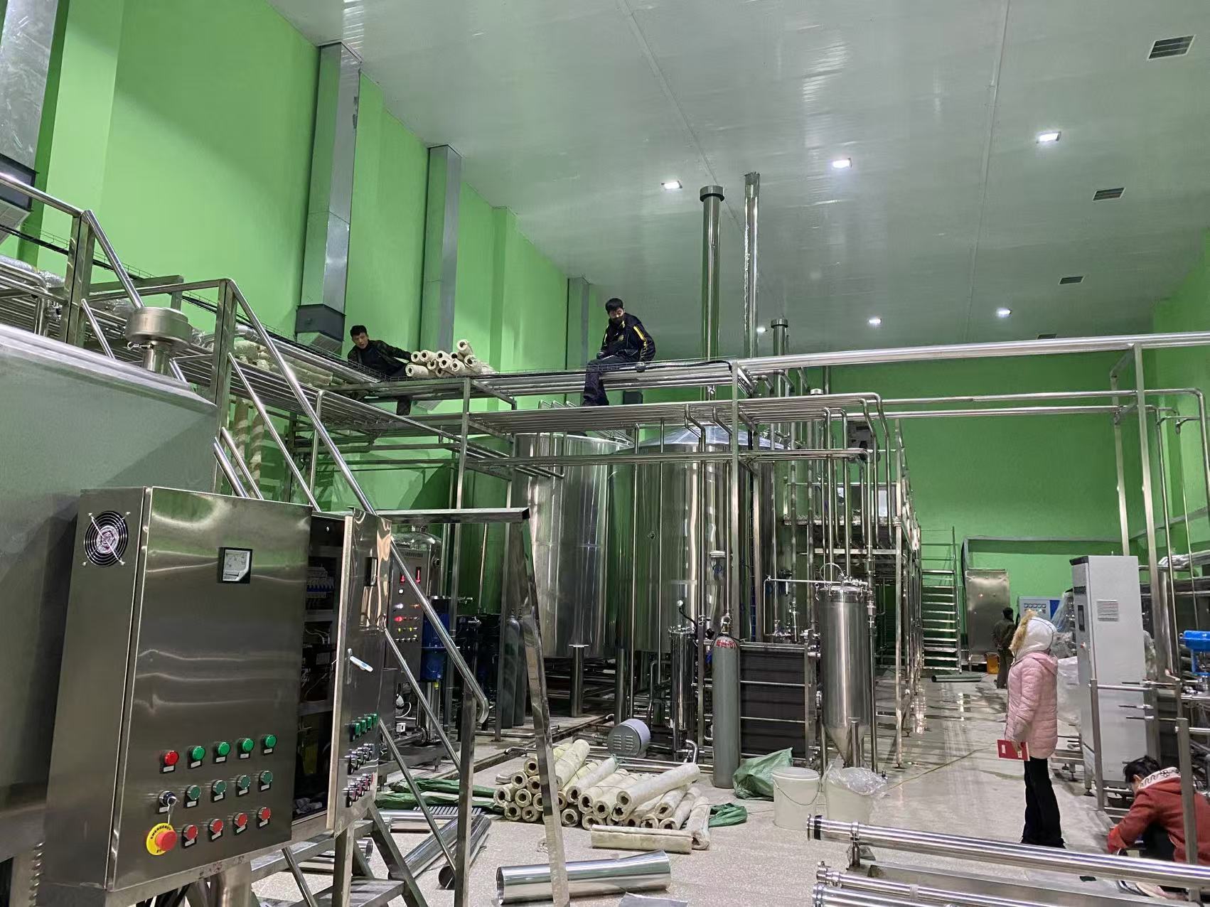 仁化精酿啤酒设备厂—精酿啤酒设备制造：传承工艺与创新科技的交融